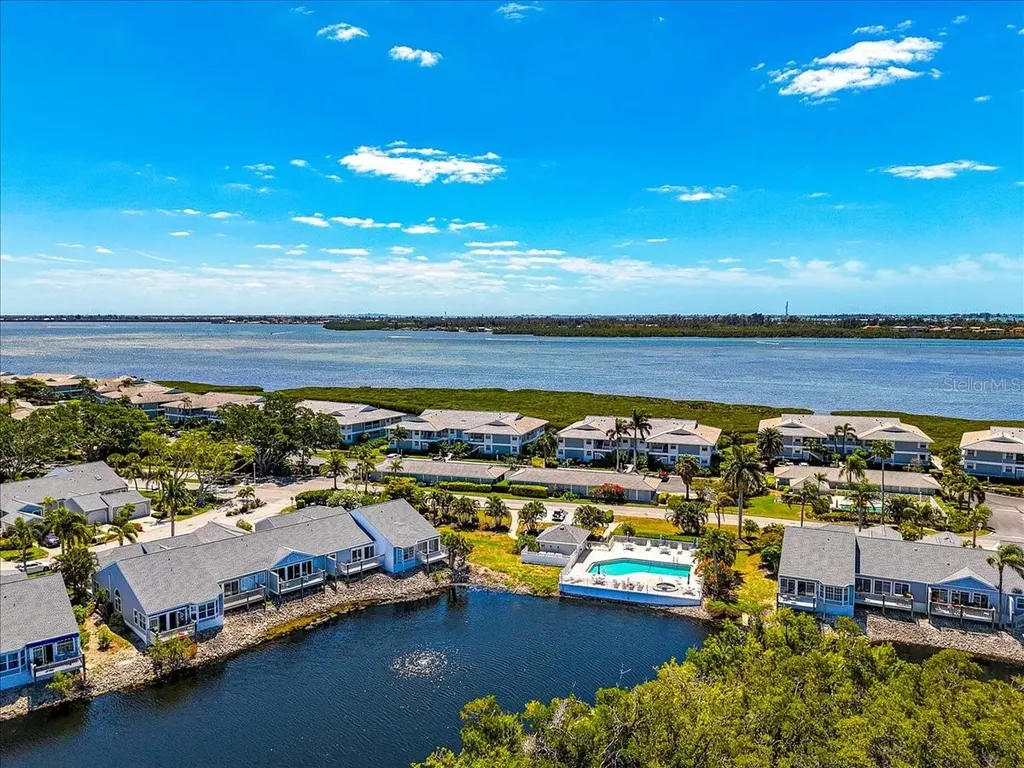 1288 Spoonbill Landings Circle Bradenton FL 34209
