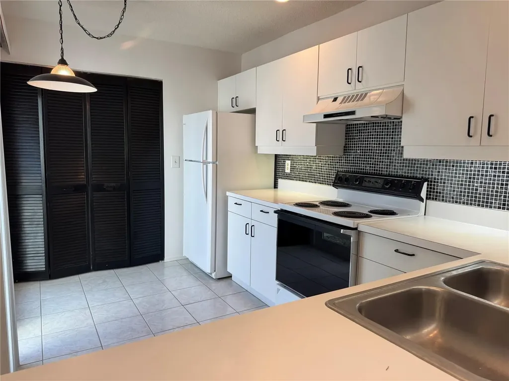 1288 Spoonbill Landings Circle Bradenton FL 34209