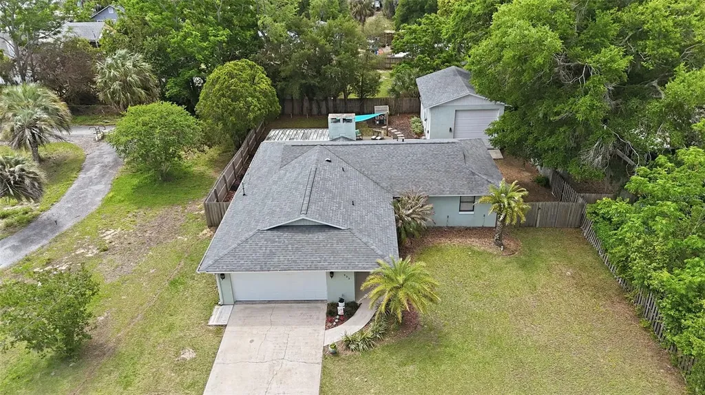 923 Park Drive Tavares FL 32778