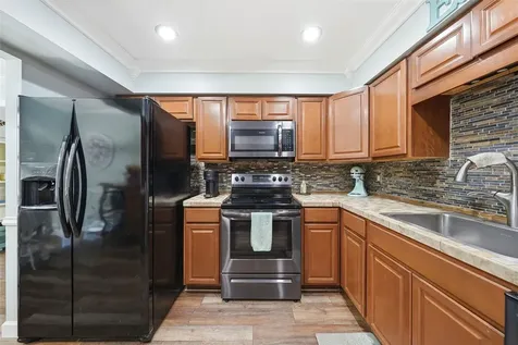 923 Park Drive Tavares FL 32778