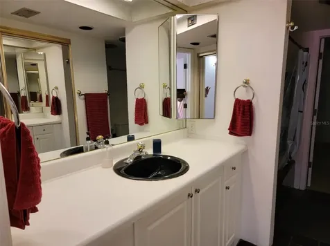 1761 Cupecoy Circle Lutz FL 33558
