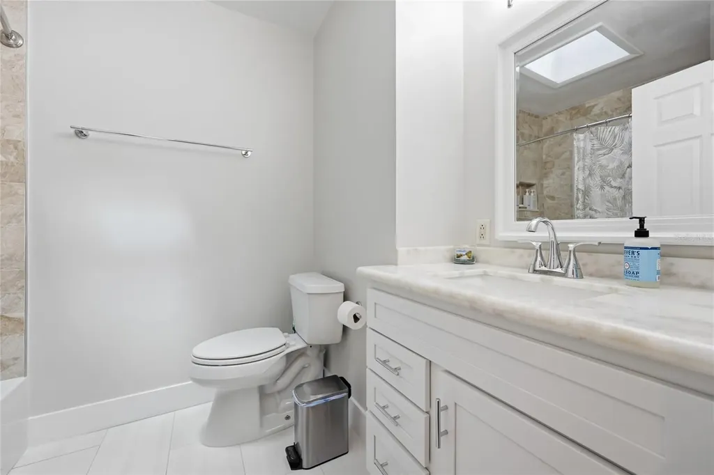 2230 NW 20th Court Gainesville FL 32605