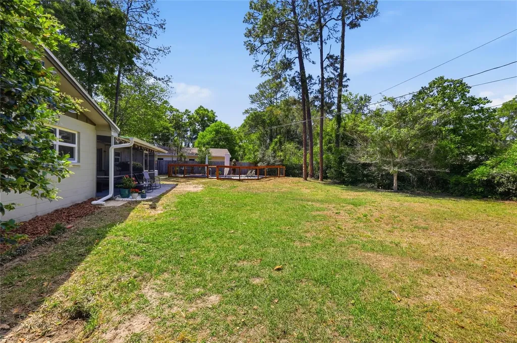 2230 NW 20th Court Gainesville FL 32605