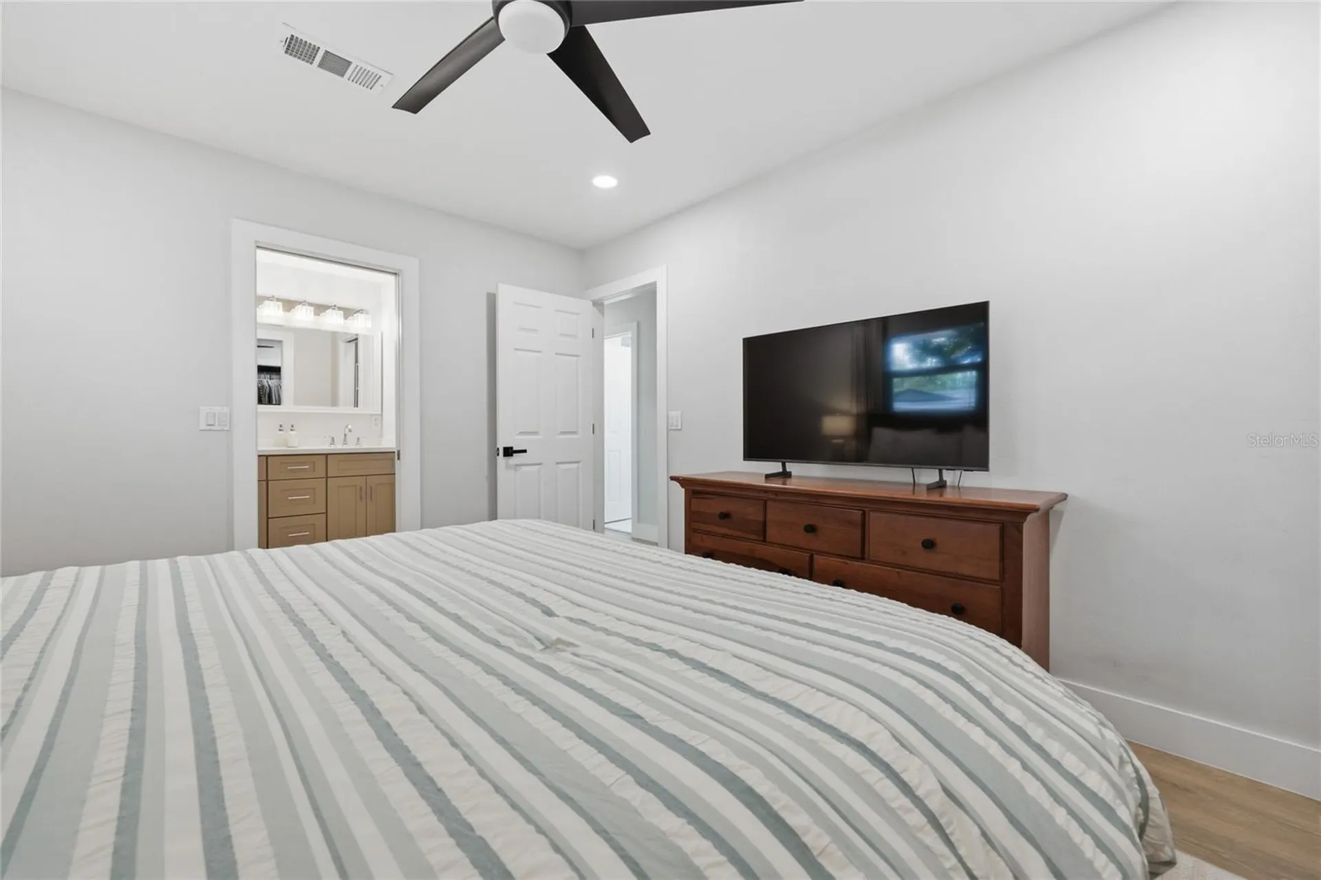 2230 NW 20th Court Gainesville FL 32605