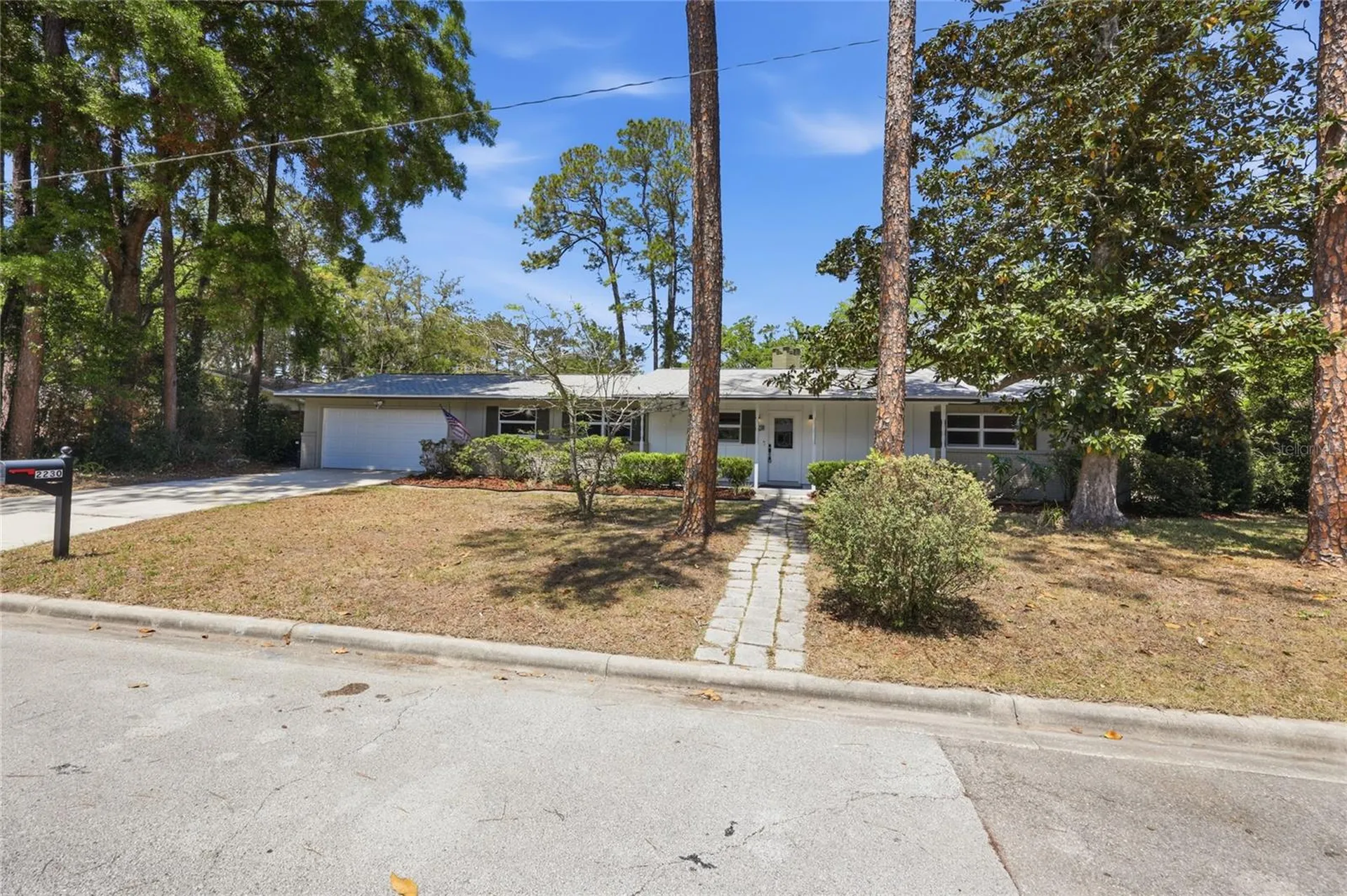 2230 NW 20th Court Gainesville FL 32605
