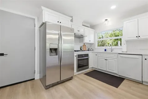 2230 NW 20th Court Gainesville FL 32605