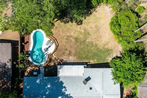 2230 NW 20th Court Gainesville FL 32605