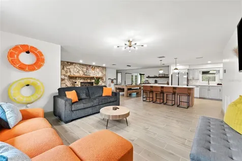 1830 Lakeview Road Clearwater FL 33764