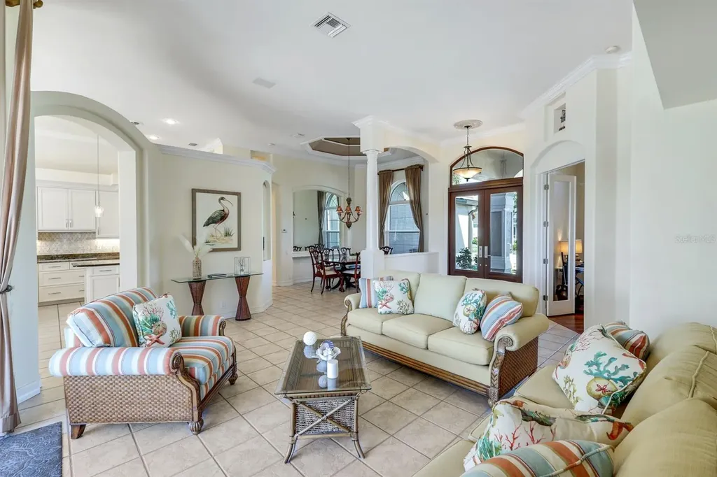 2022 El Dorado Parkway W Cape Coral FL 33914