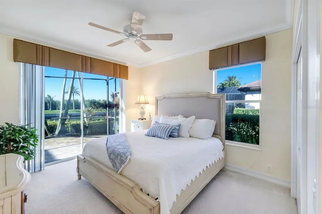 2022 El Dorado Parkway W Cape Coral FL 33914