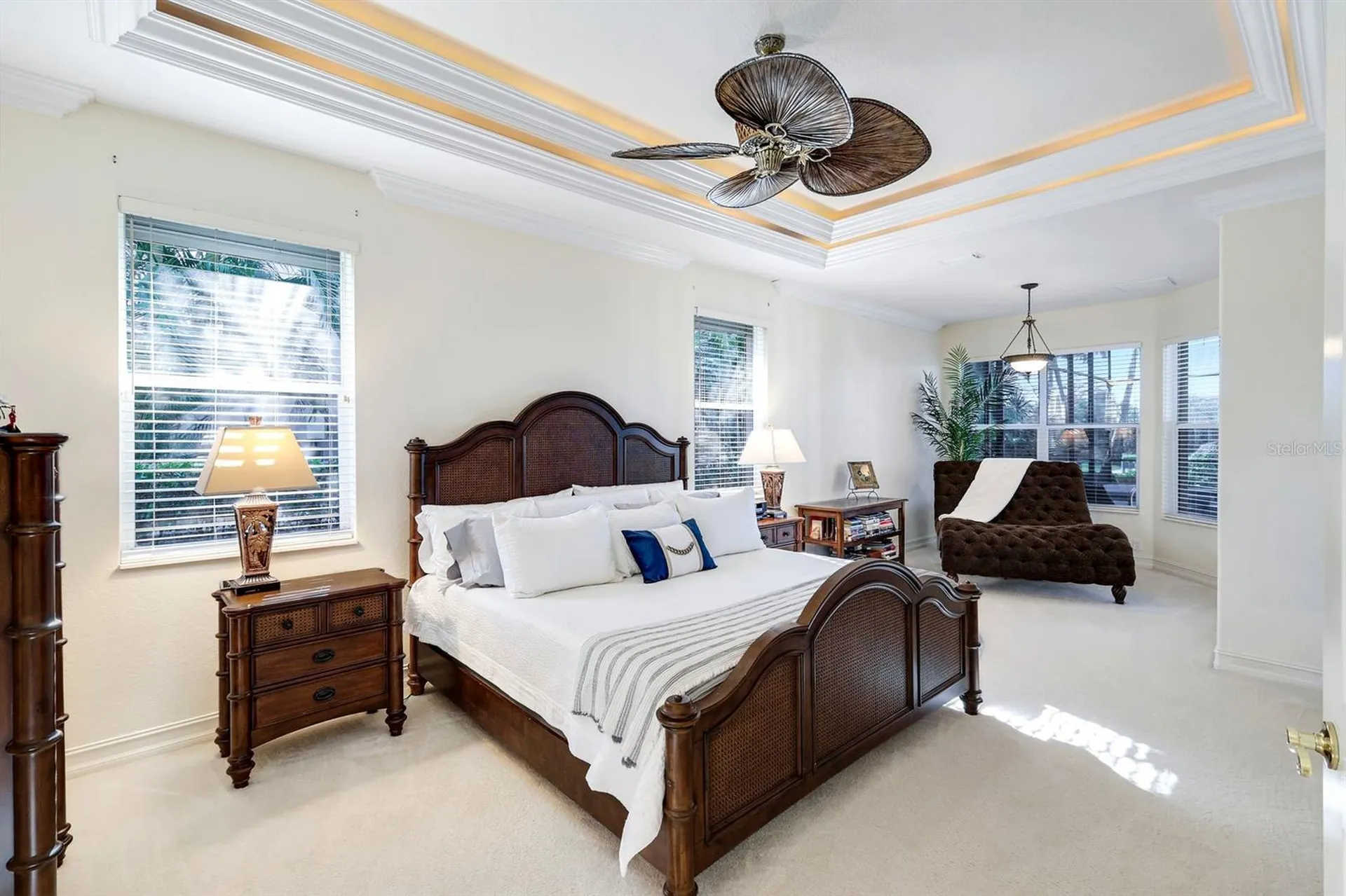 2022 El Dorado Parkway W Cape Coral FL 33914