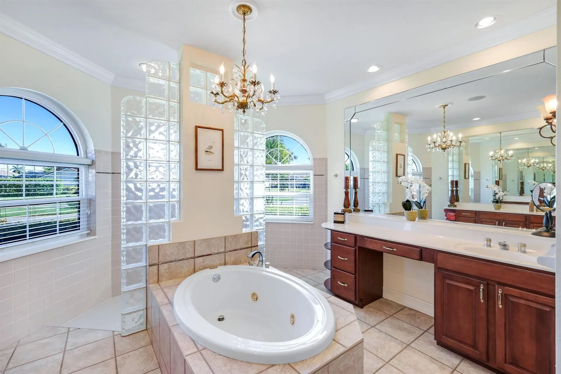 2022 El Dorado Parkway W Cape Coral FL 33914