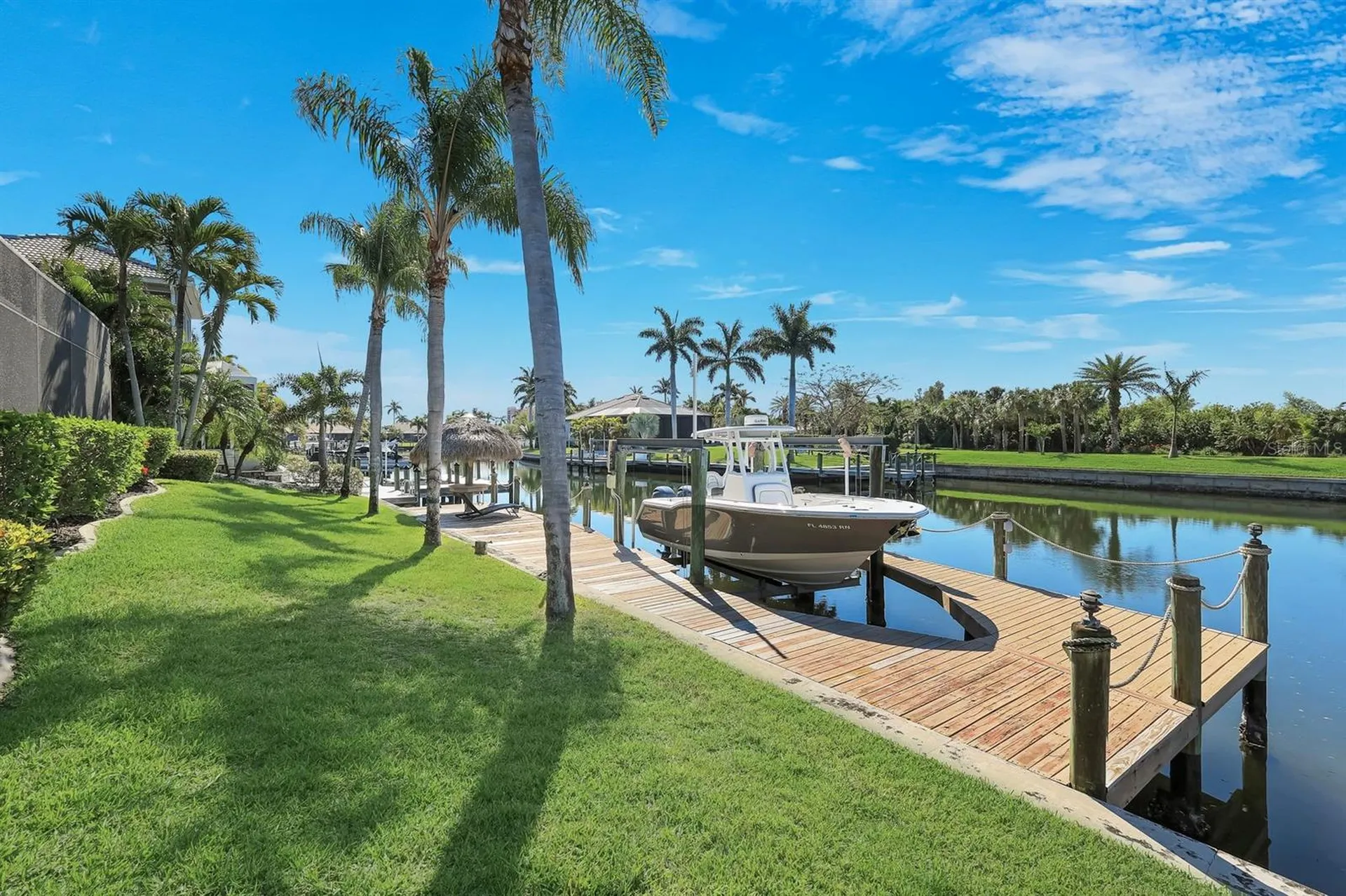 2022 El Dorado Parkway W Cape Coral FL 33914