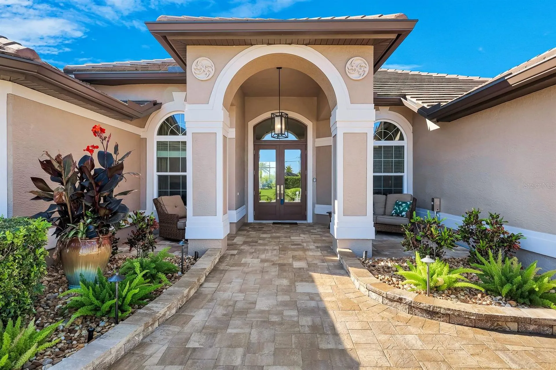 2022 El Dorado Parkway W Cape Coral FL 33914