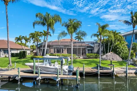 2022 El Dorado Parkway W Cape Coral FL 33914