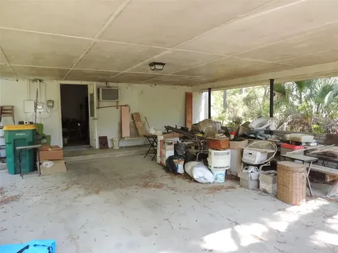2650 SE Highway 41 Morriston FL 32668