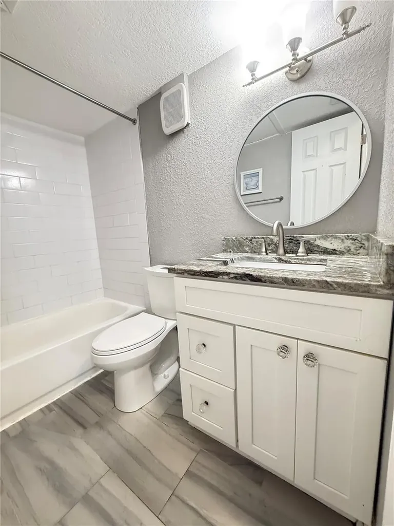 950 Lake Destiny Road Altamonte Springs FL 32714