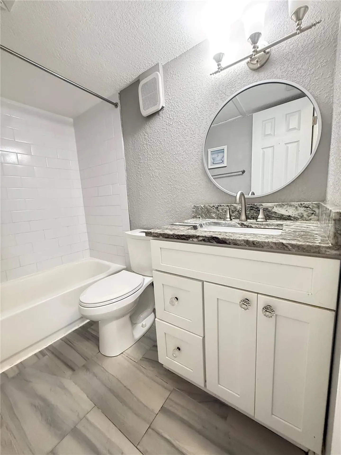 950 Lake Destiny Road Altamonte Springs FL 32714