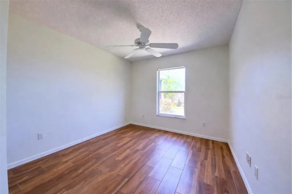 635 Rochester Loop Davenport FL 33897