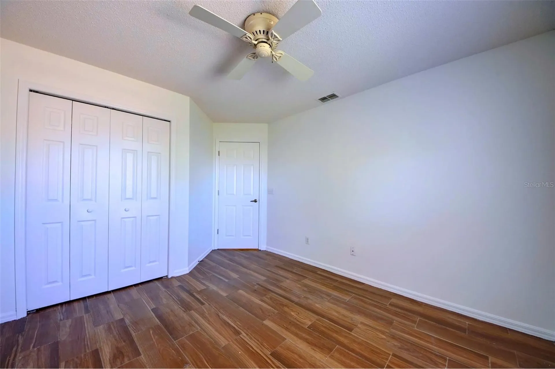 635 Rochester Loop Davenport FL 33897
