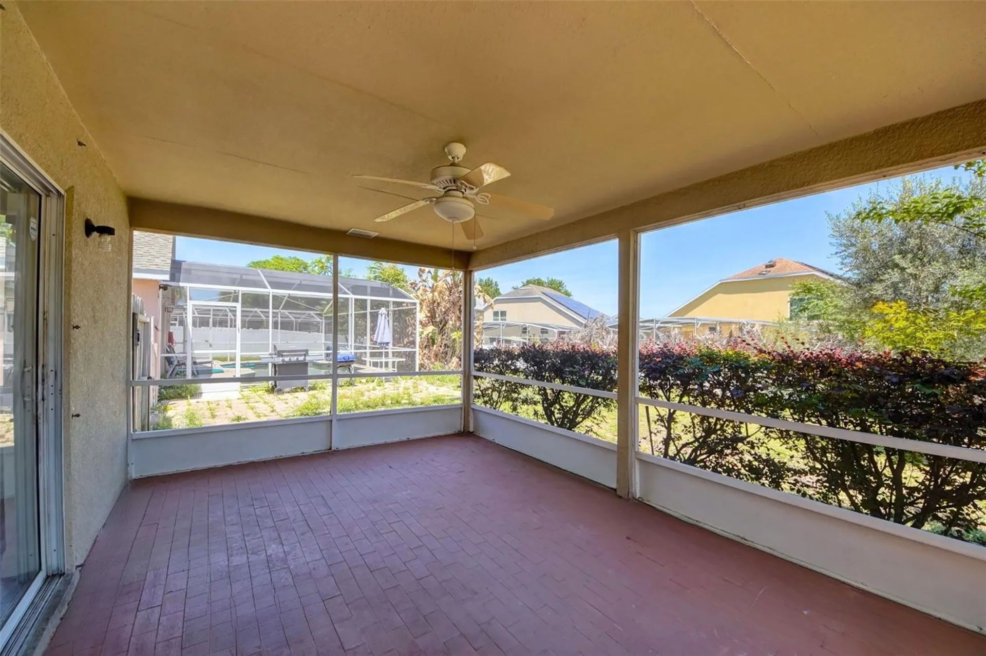 635 Rochester Loop Davenport FL 33897