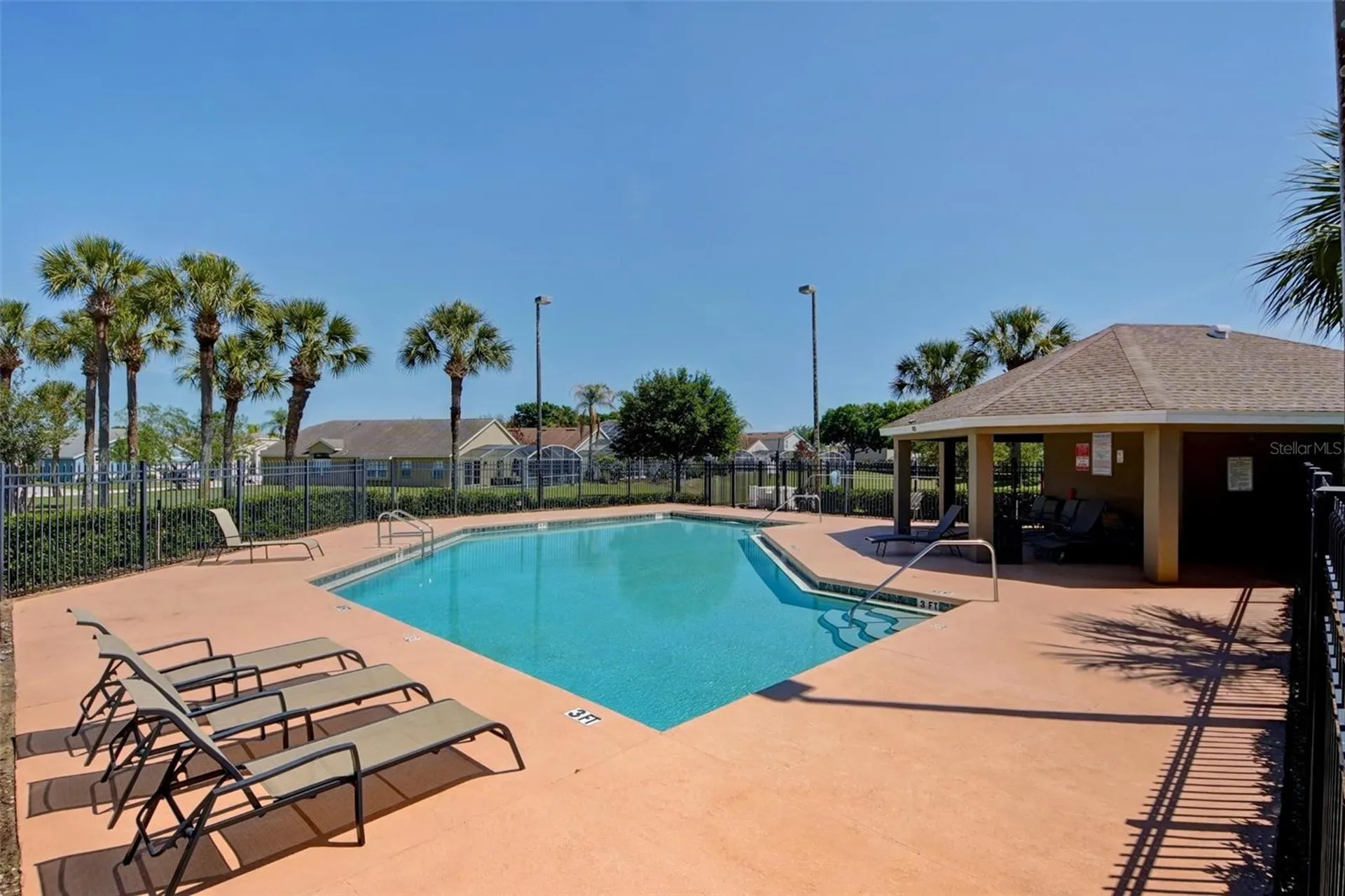 635 Rochester Loop Davenport FL 33897