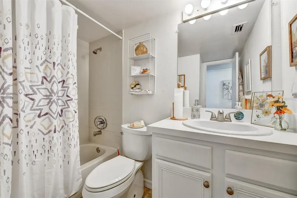 704 Haven Place Tarpon Springs FL 34689