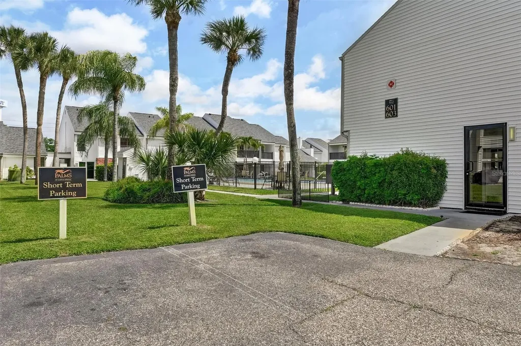 704 Haven Place Tarpon Springs FL 34689