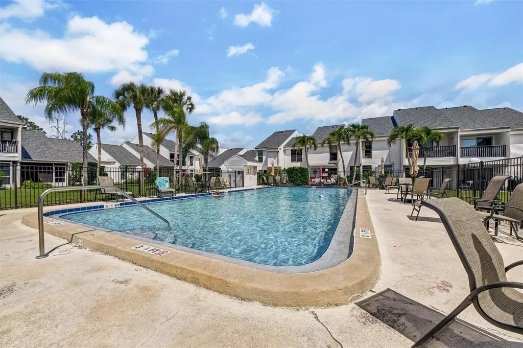 704 Haven Place Tarpon Springs FL 34689