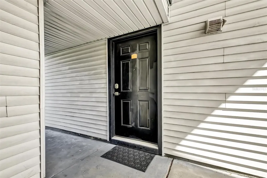 704 Haven Place Tarpon Springs FL 34689