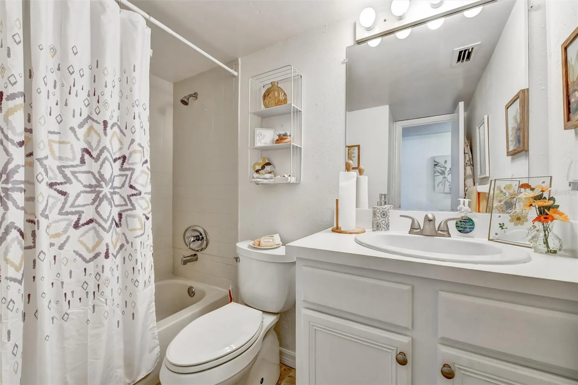 704 Haven Place Tarpon Springs FL 34689