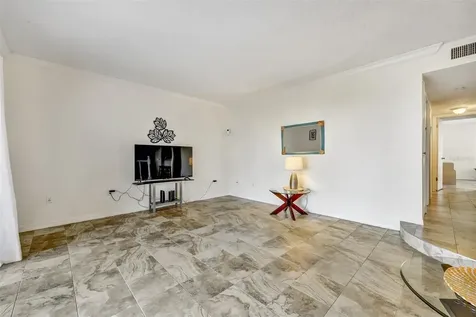 704 Haven Place Tarpon Springs FL 34689