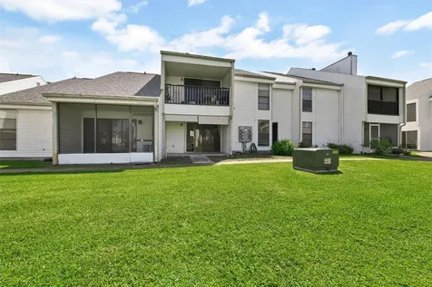 704 Haven Place Tarpon Springs FL 34689