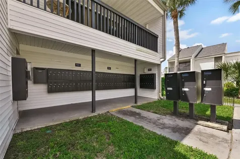 704 Haven Place Tarpon Springs FL 34689