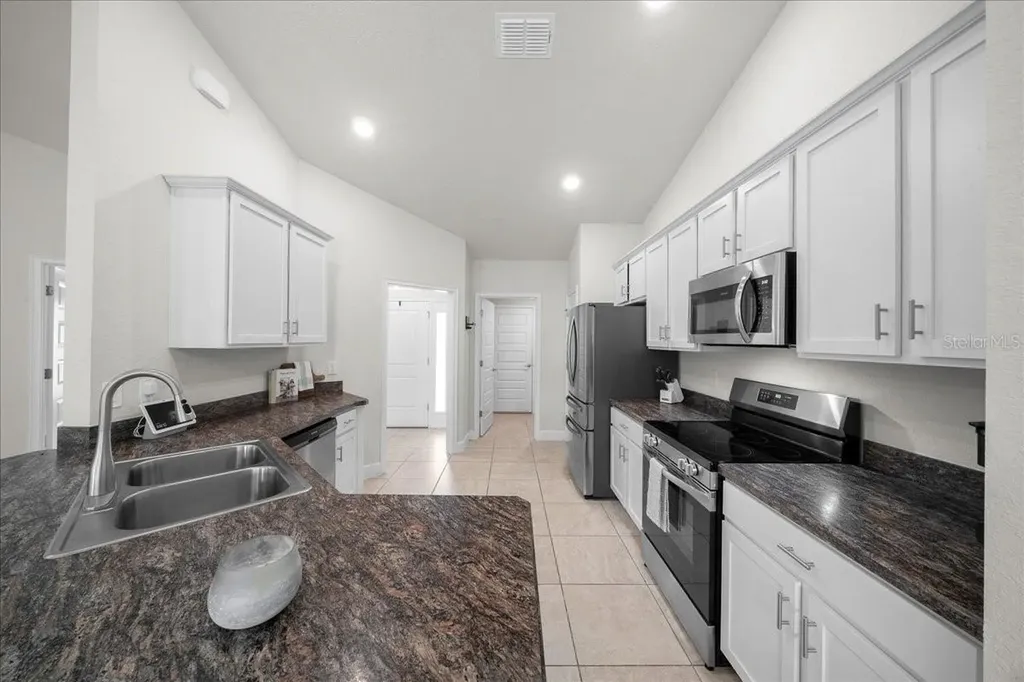 97 Dogwood Drive Loop Ocala FL 34472