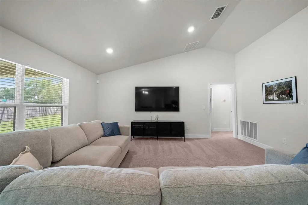 97 Dogwood Drive Loop Ocala FL 34472
