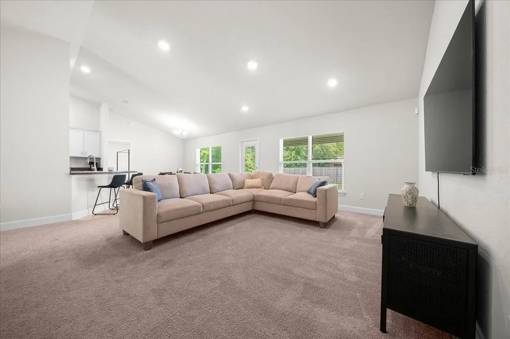 97 Dogwood Drive Loop Ocala FL 34472