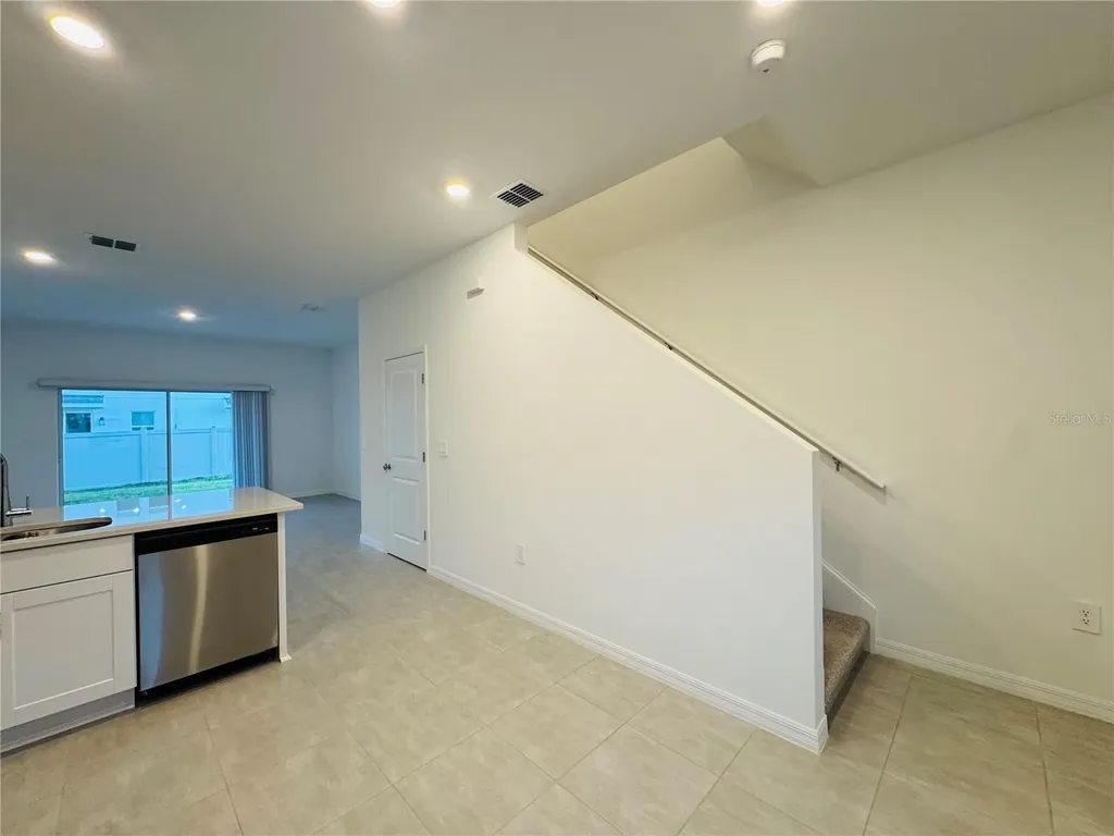 2923 Skyline Loop Kissimmee FL 34758