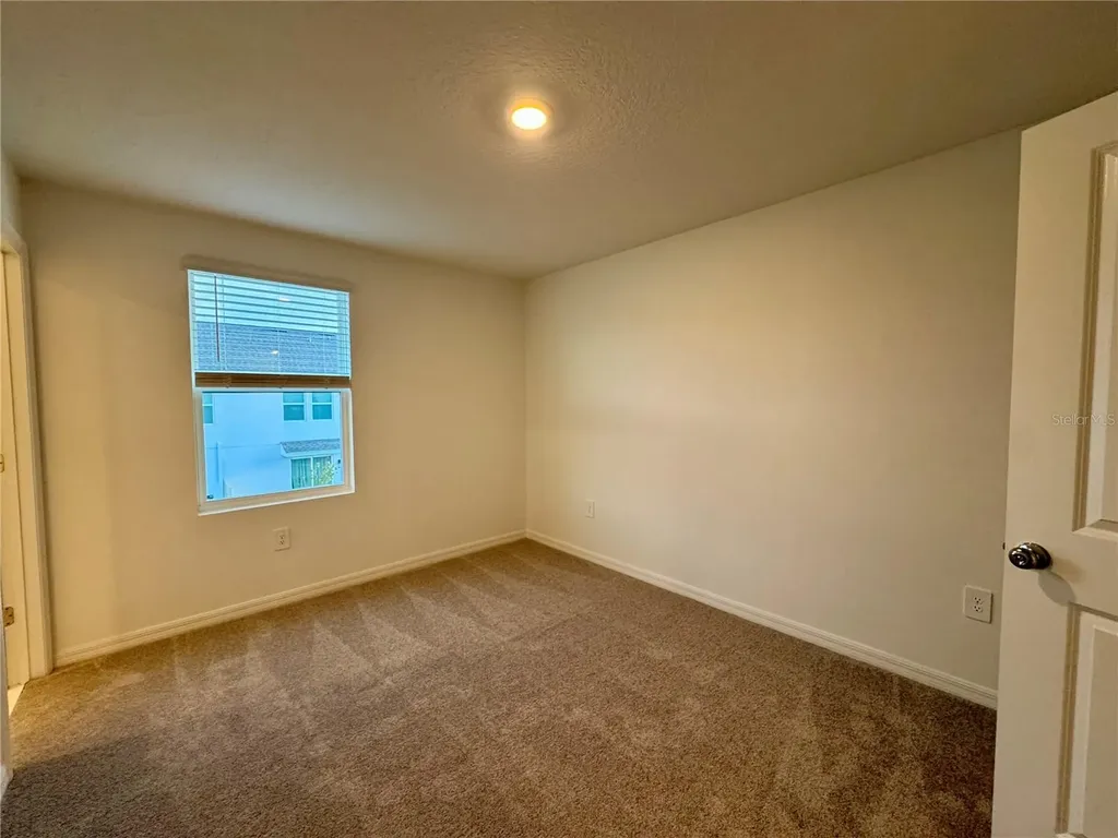 2923 Skyline Loop Kissimmee FL 34758
