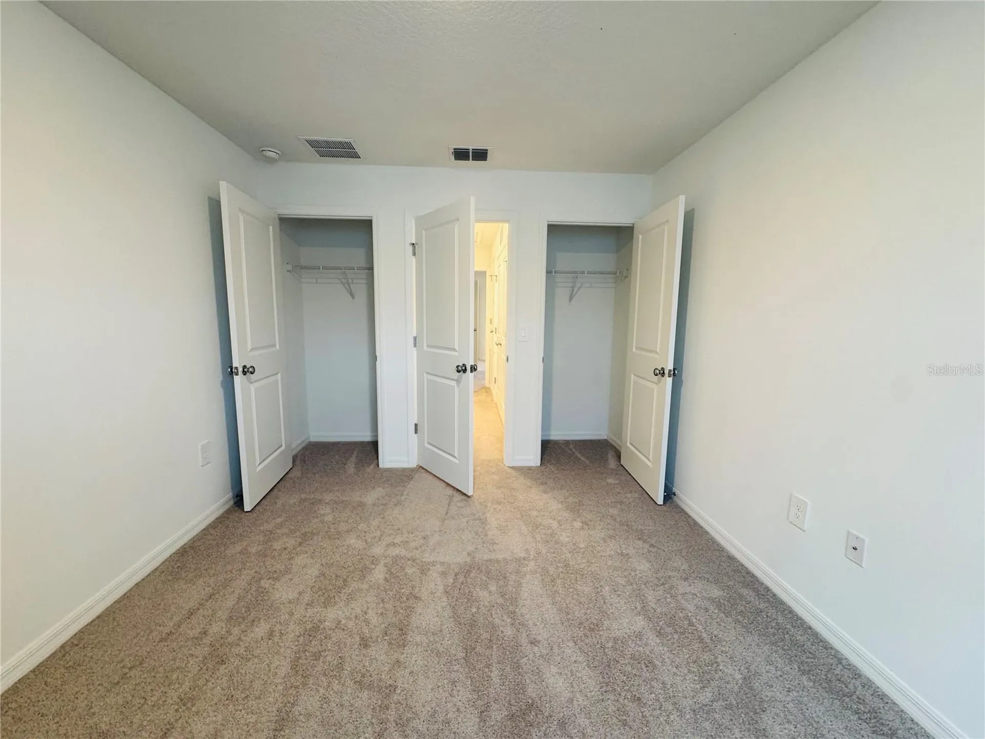2923 Skyline Loop Kissimmee FL 34758