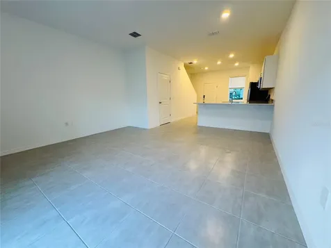2923 Skyline Loop Kissimmee FL 34758
