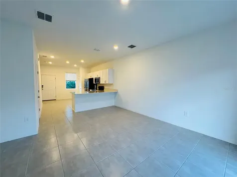 2923 Skyline Loop Kissimmee FL 34758