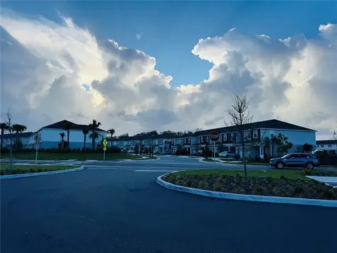 2923 Skyline Loop Kissimmee FL 34758