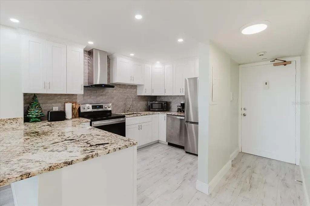 51 Island Way Clearwater Beach FL 33767