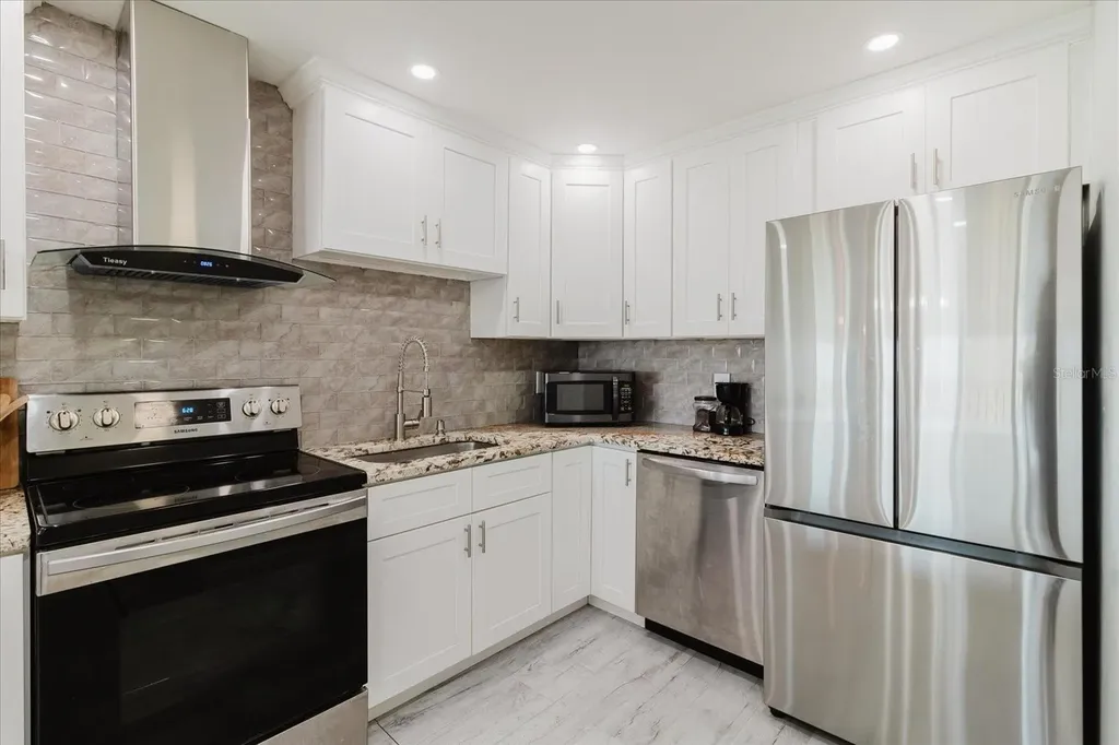 51 Island Way Clearwater Beach FL 33767