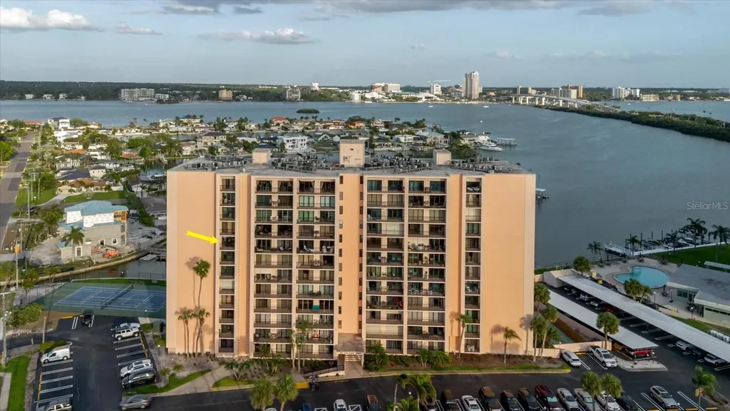 51 Island Way Clearwater Beach FL 33767