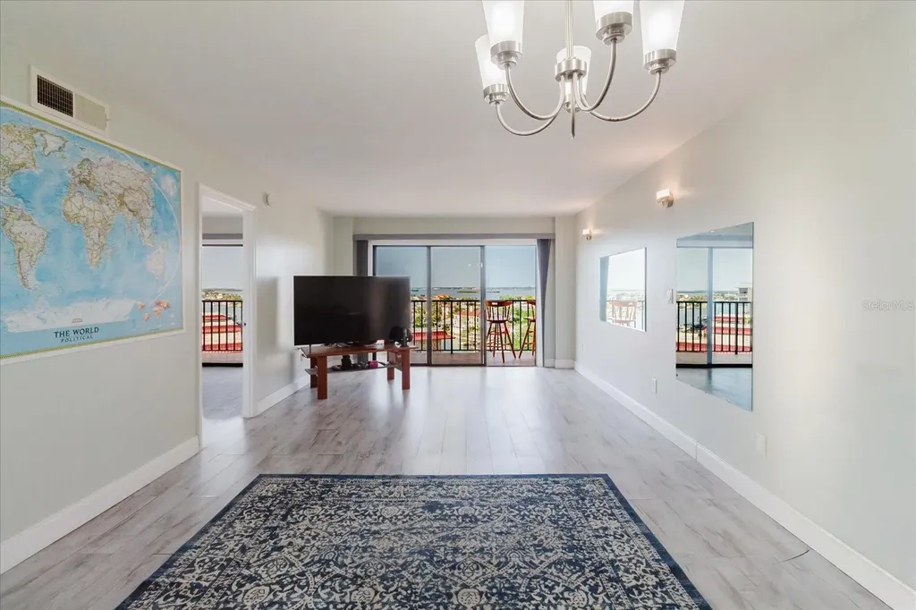 51 Island Way Clearwater Beach FL 33767