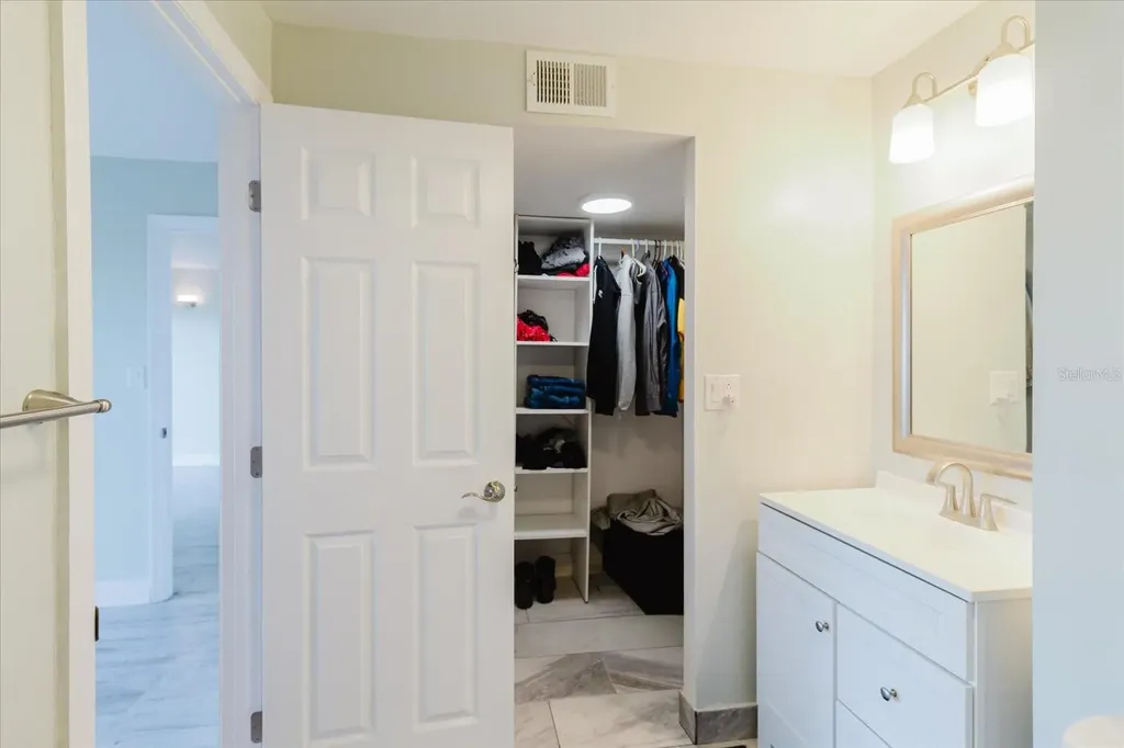 51 Island Way Clearwater Beach FL 33767