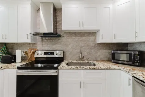51 Island Way Clearwater Beach FL 33767