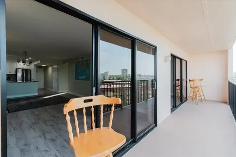 51 Island Way Clearwater Beach FL 33767